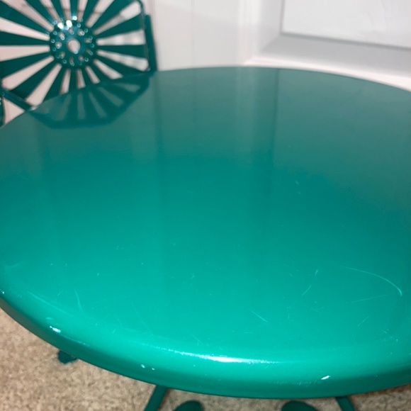 American Girl Kit Retired Table and Chairs set - Picture 2 of 3